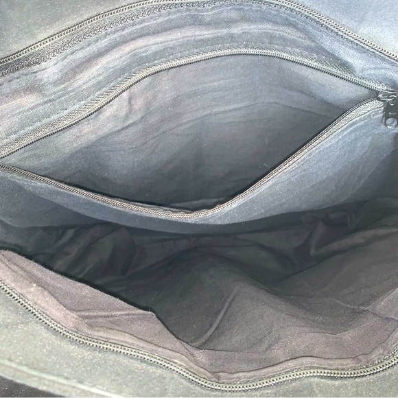 Women’s Dark Academia Donna Karan Black Tote Bag with Sleek Design - Picture 4 of 6